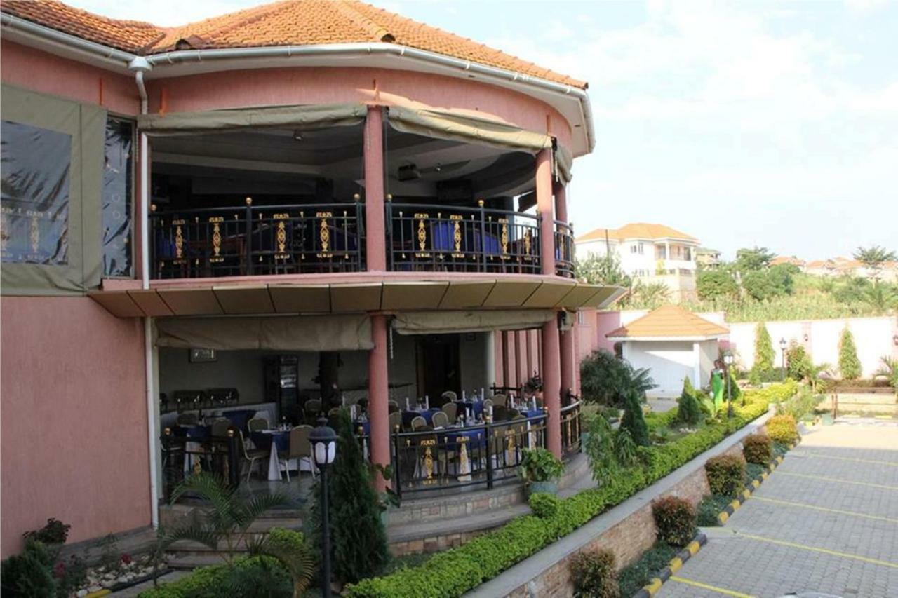 Sapphire Hotel Entebbe Kajansi Eksteriør billede